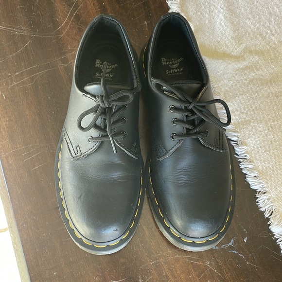 Doc Martins Non-Slip Size 7 - Picture 2 of 8